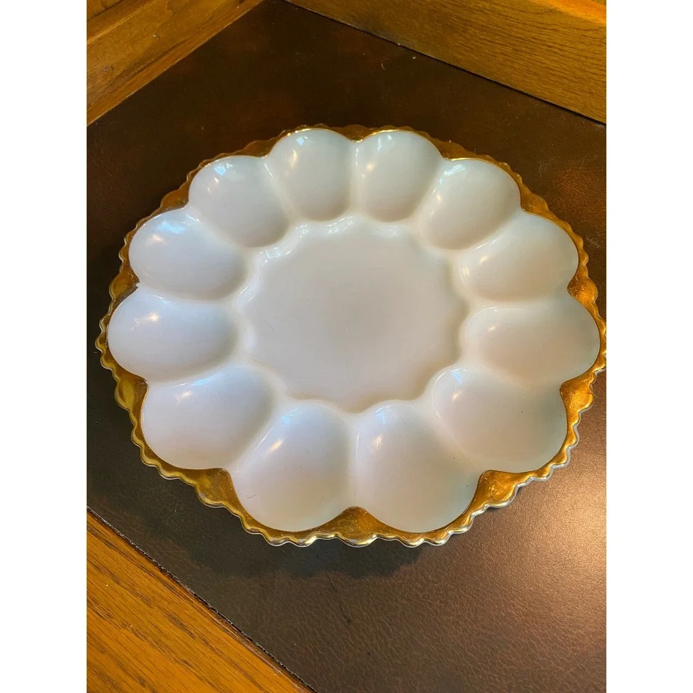 Vintage Deviled Egg Platter Milk Glass White Gold Excellent Scalloped 9 Inch‎